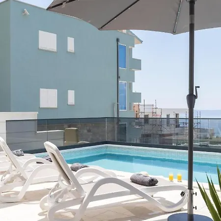 Toni With Pool And Jacuzzi * Makarska